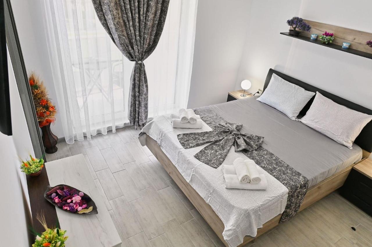 Moon Sea View Apartment - Spa N Pools Resort Mamaia Exterior photo