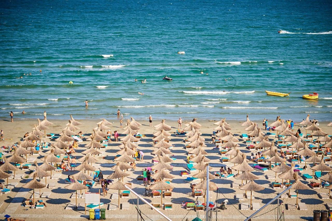 Moon Sea View Apartment - Spa N Pools Resort Mamaia Exterior photo